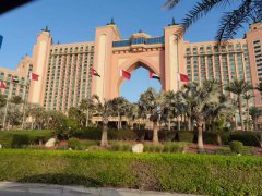 阿布扎比公司注冊(cè)代理甄選指南：避開陷阱，選對(duì)伙伴